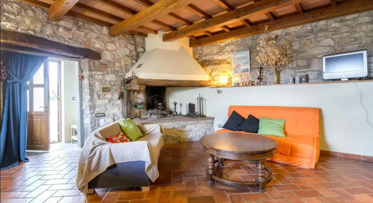 Casa Mazzocchi Vista Su Poppi 빌라 외부 사진